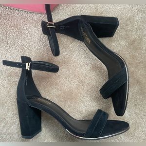 Kenneth Cole Reaction sandals